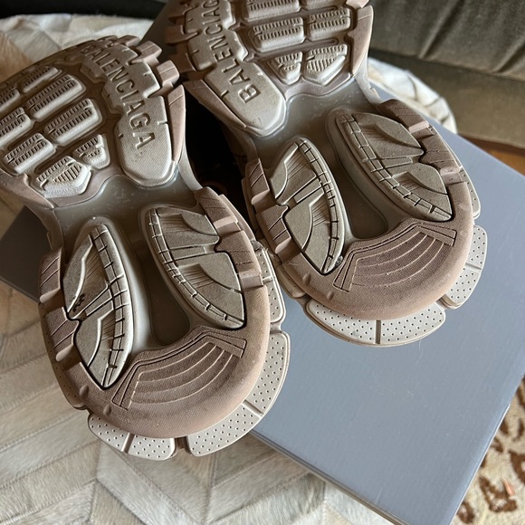 BALENCIAGA Track 3.0 Distressed Mesh Sneakers US 9, IT 39 Beige Tan Womens - Picture 10 of 14